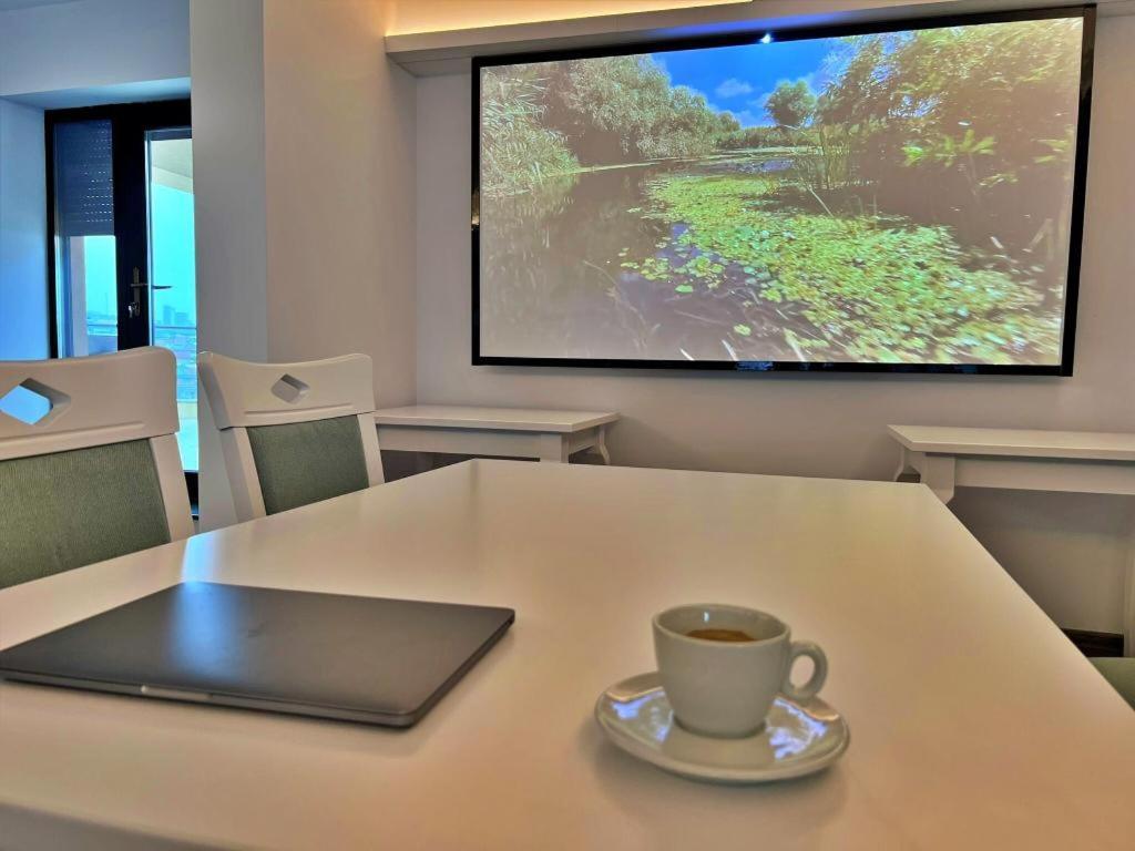 Hotel Condor Tulcea Exteriör bild